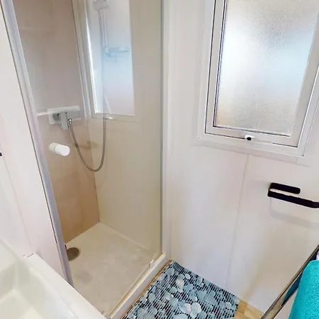 Mobil Domaine Avec Piscine Proche Ferienhaus