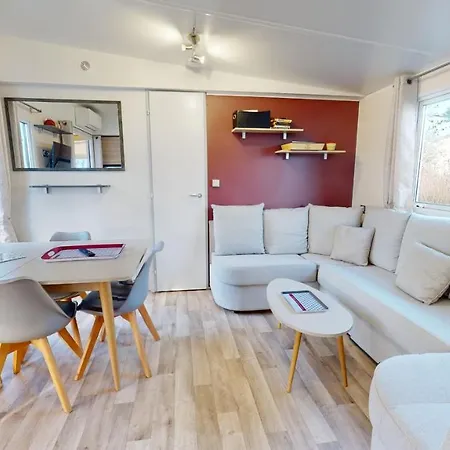 Mobil Domaine Avec Piscine Proche * La Parée Preneau